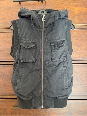 See By Chloe Black Hooded Sleeveless Vest, 38